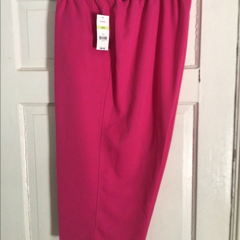 18W 🆕 KIM ROGERS CAPRIS💖
